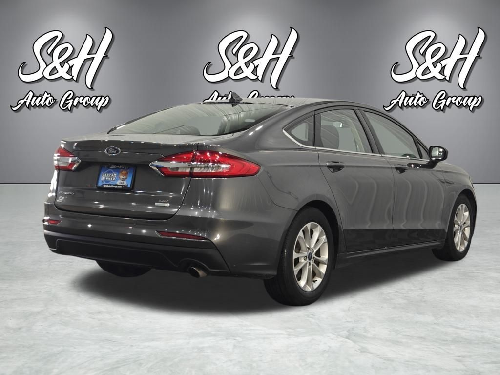 2020 Ford Fusion SE Image 6 of 49