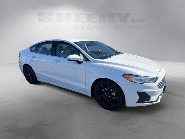 2020 Ford Fusion SE Image 3 of 20