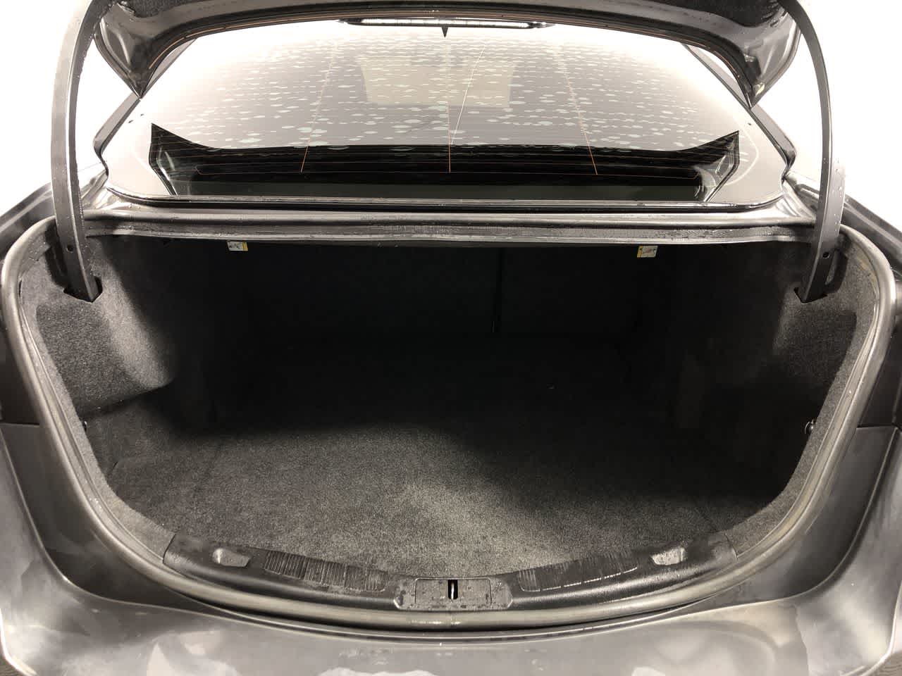 2020 Ford Fusion SE Image 11 of 21