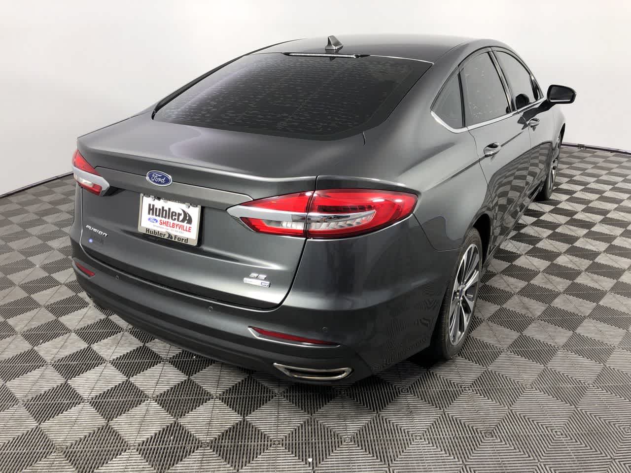 2020 Ford Fusion SE Image 6 of 21