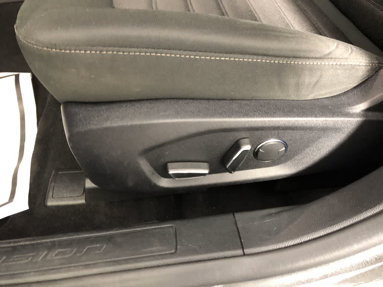 2020 Ford Fusion SE Image 21 of 21