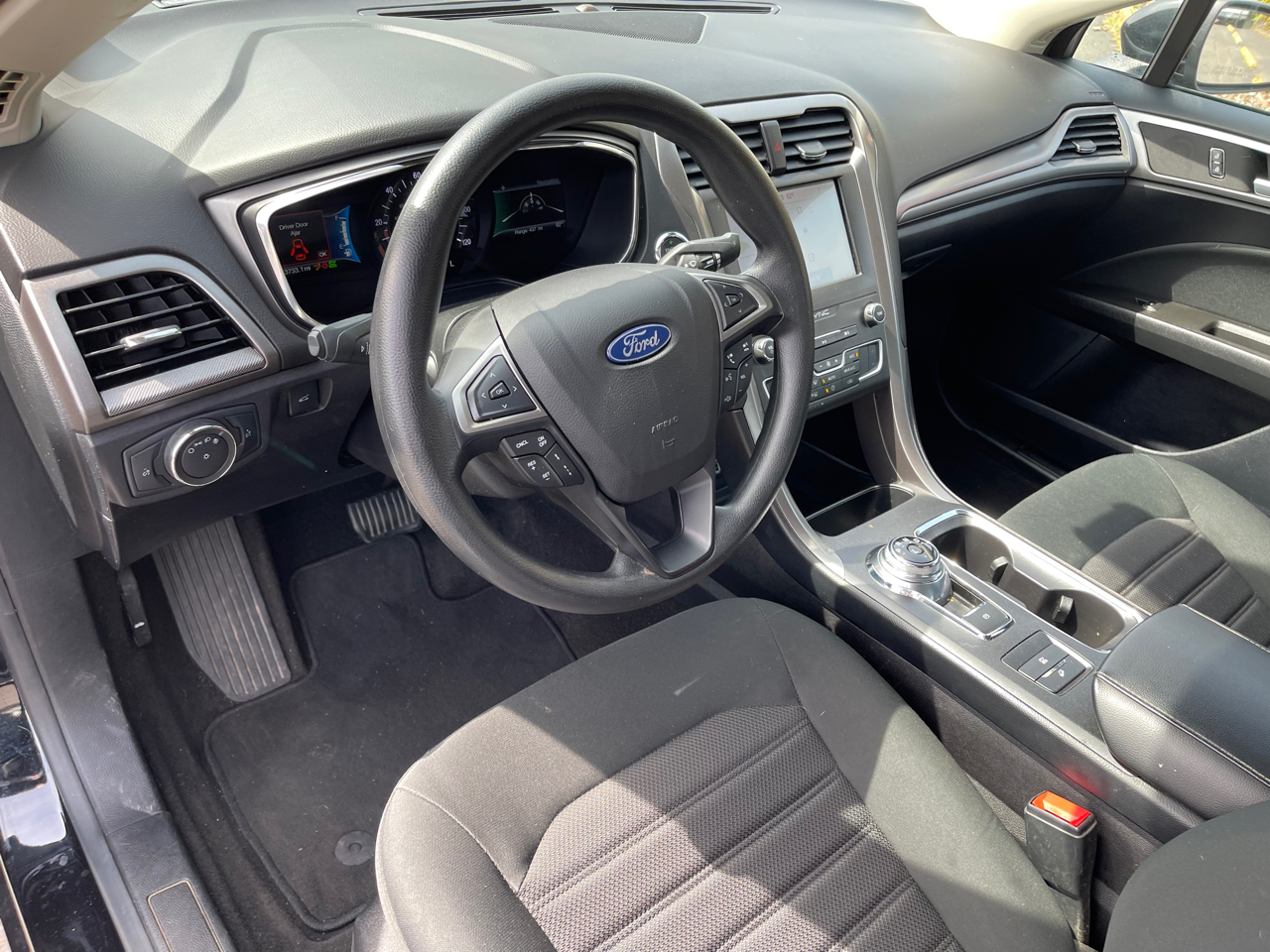 Vehicle image 13 of 32