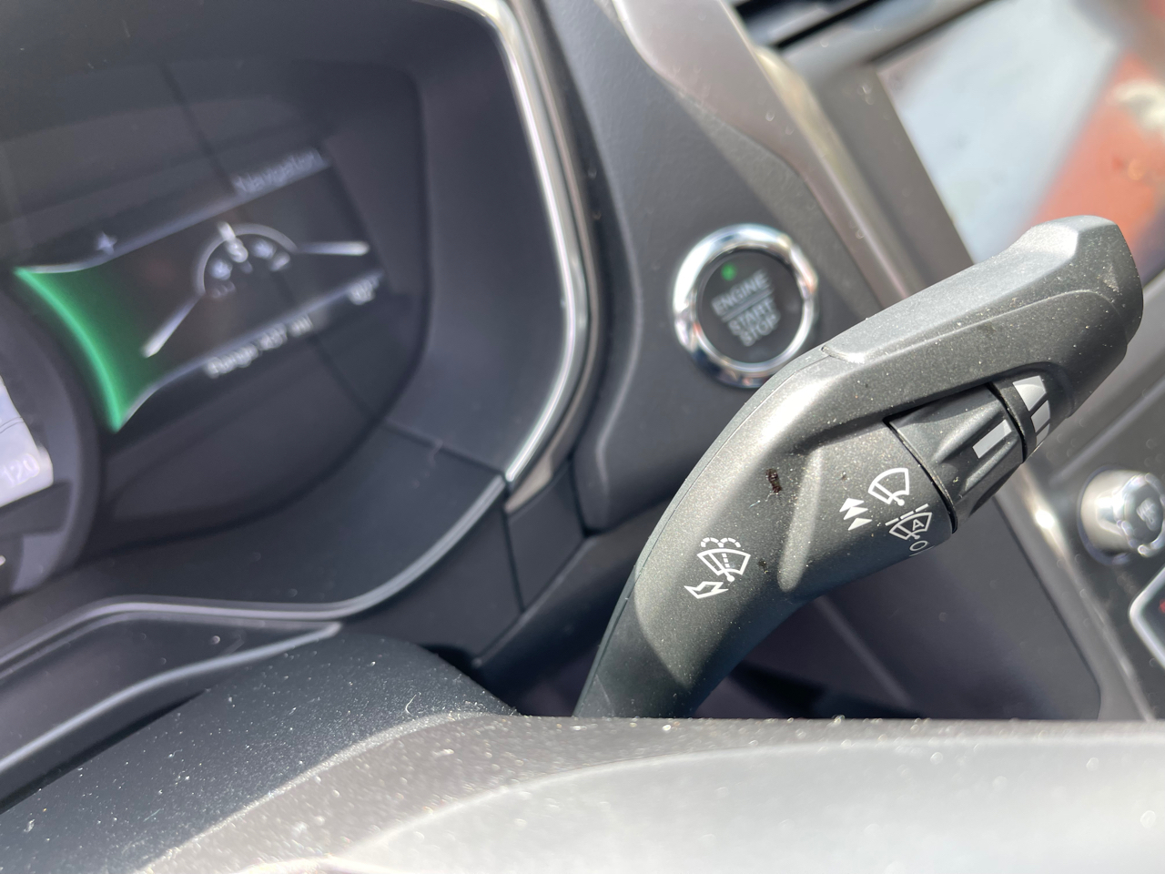 Vehicle image 29 of 32