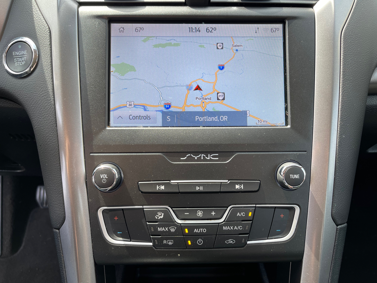 Vehicle image 20 of 32