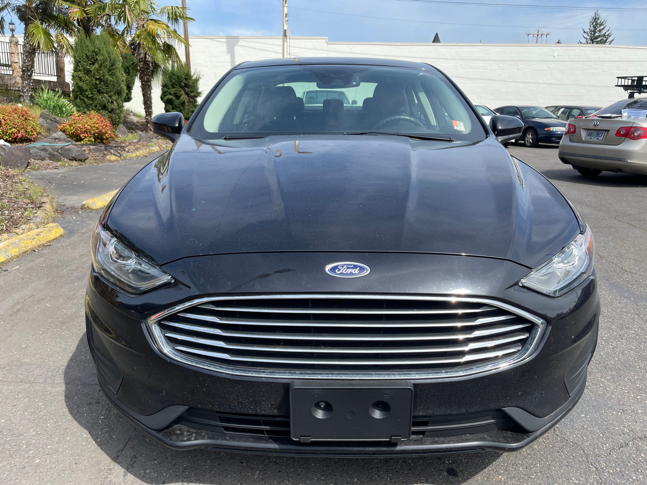 Vehicle image 3 of 32