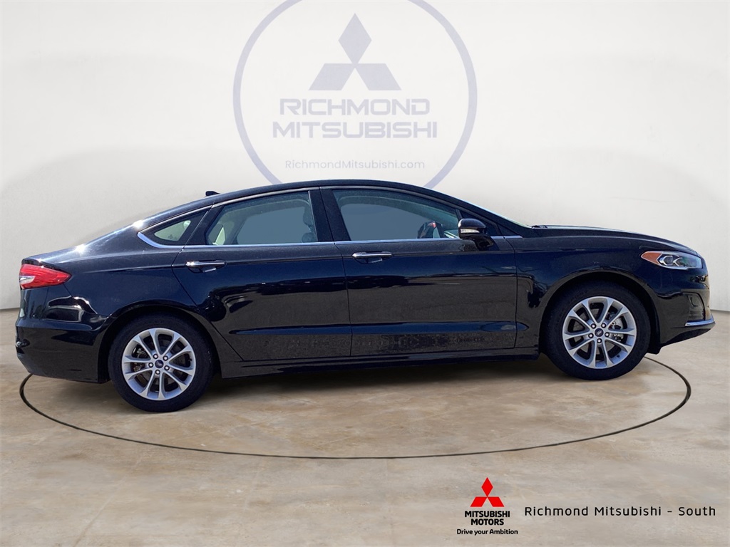Vehicle image 2 of 15