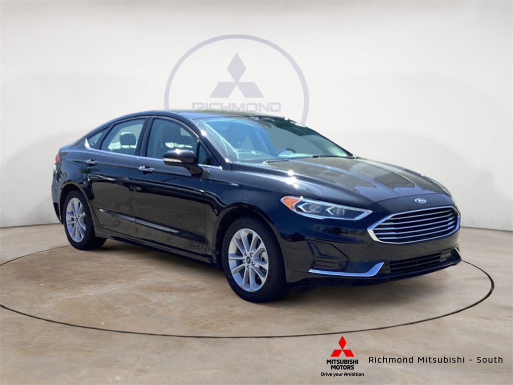 Vehicle image 4 of 15
