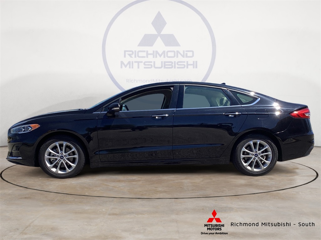Vehicle image 8 of 15