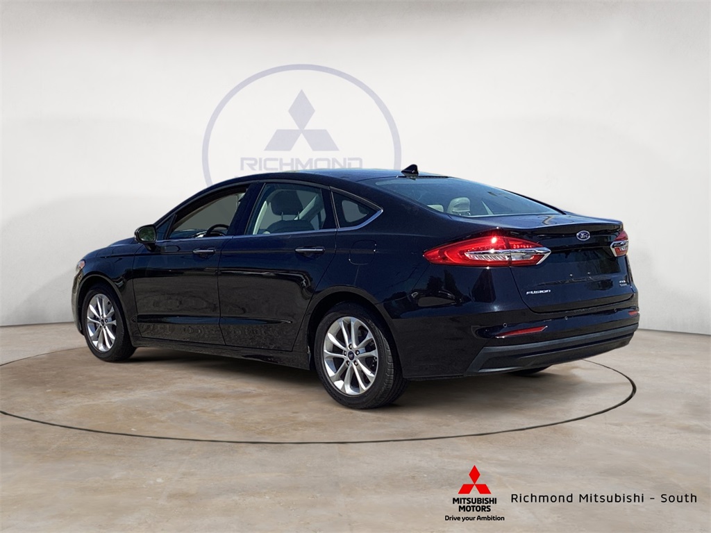 Vehicle image 7 of 15