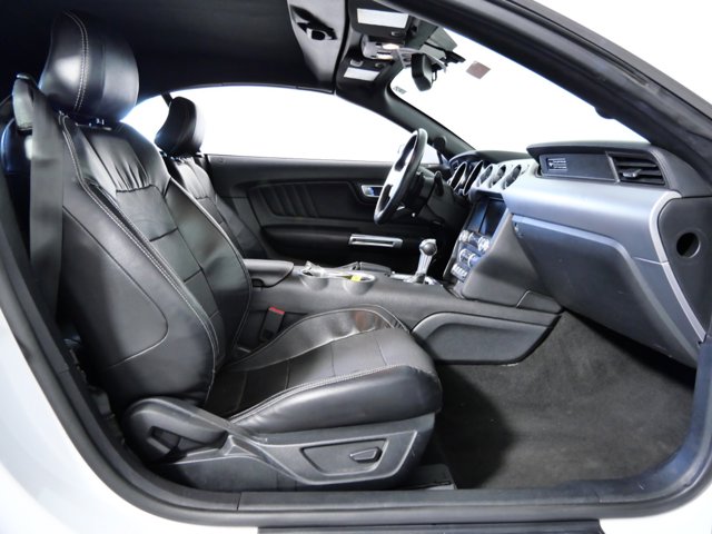 2020 Ford Mustang EcoBoost Premium Image 11 of 25