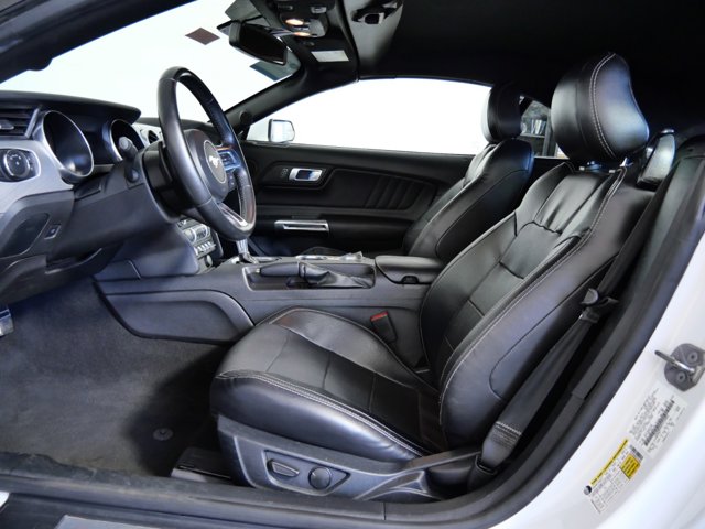 2020 Ford Mustang EcoBoost Premium Image 13 of 25