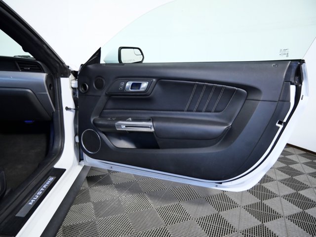 2020 Ford Mustang EcoBoost Premium Image 10 of 25