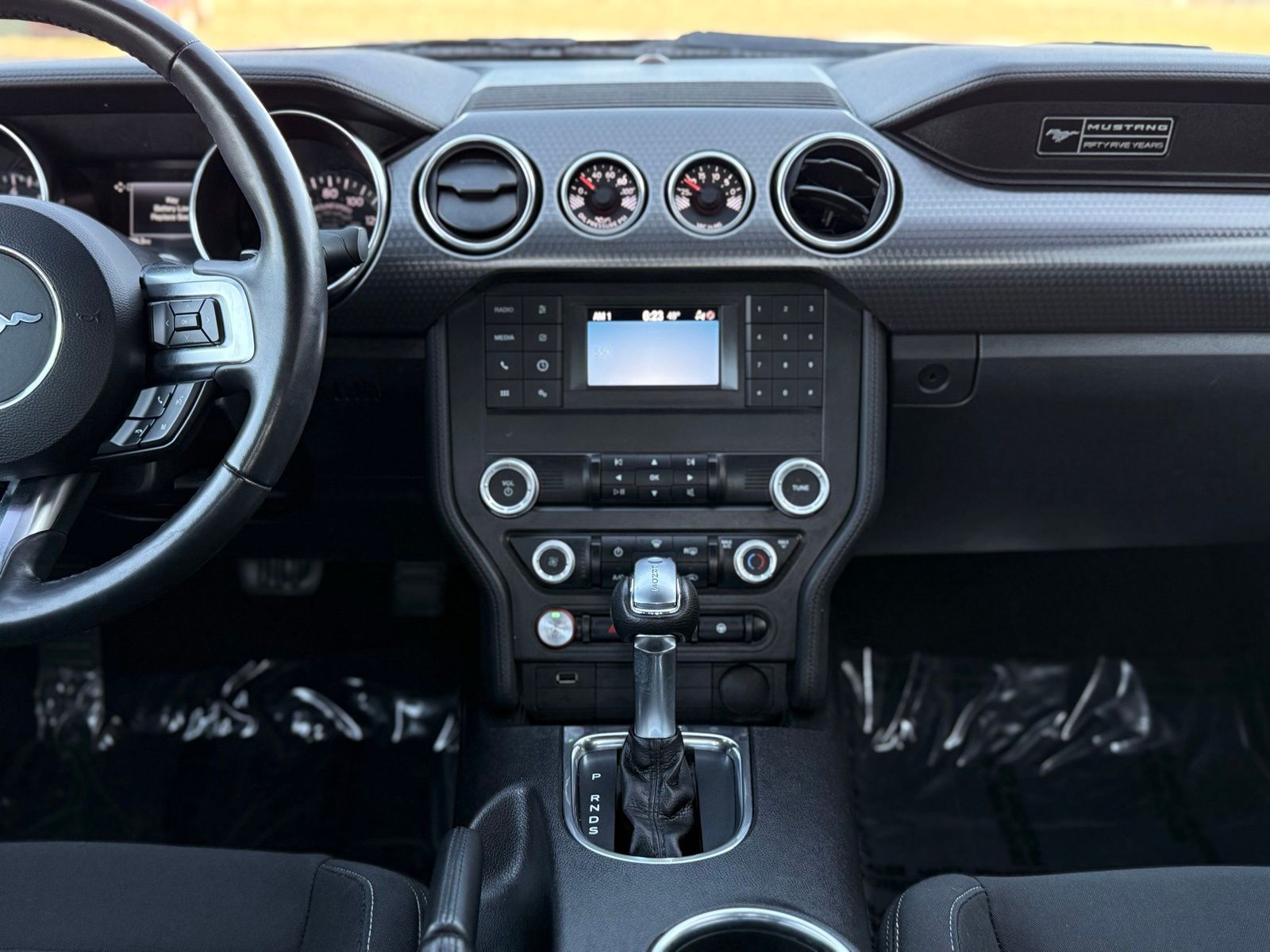Vehicle image 24 of 34