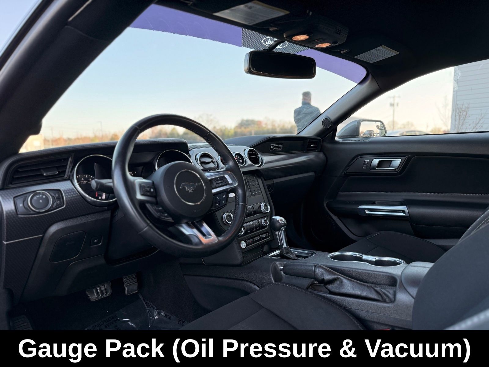 Vehicle image 14 of 34