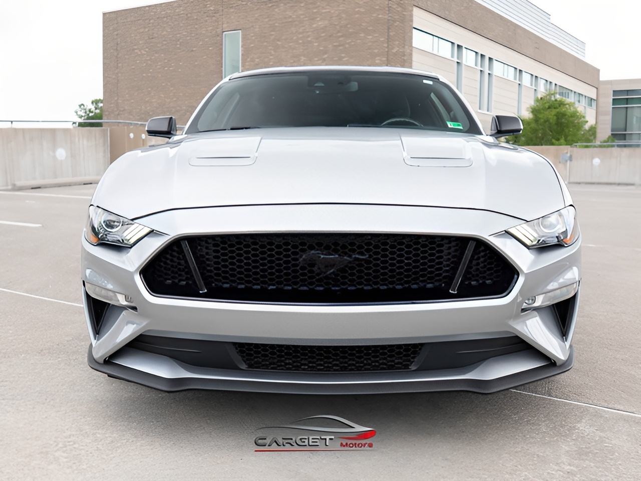 Vehicle image 41 of 46