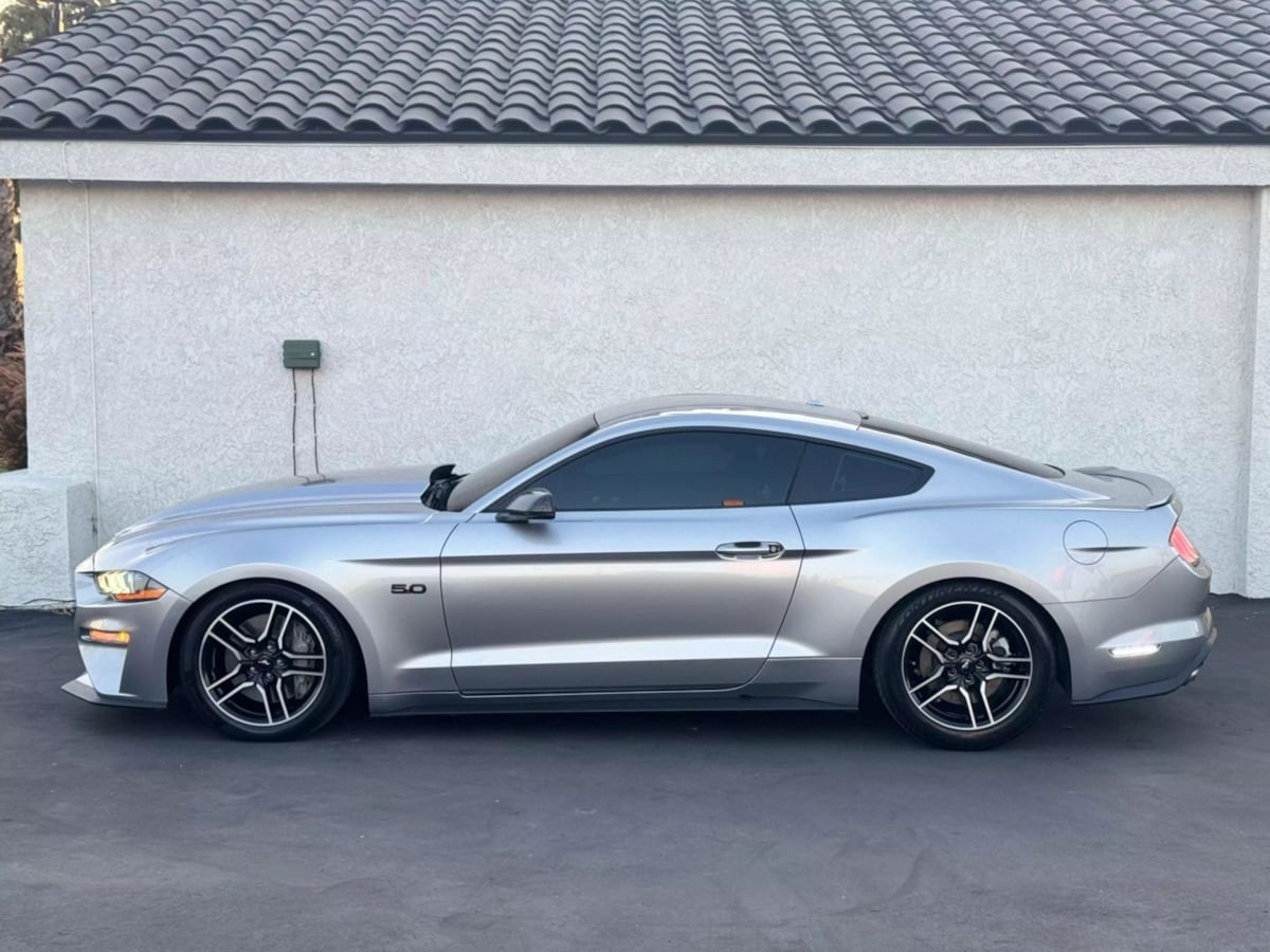 Vehicle image 7 of 35