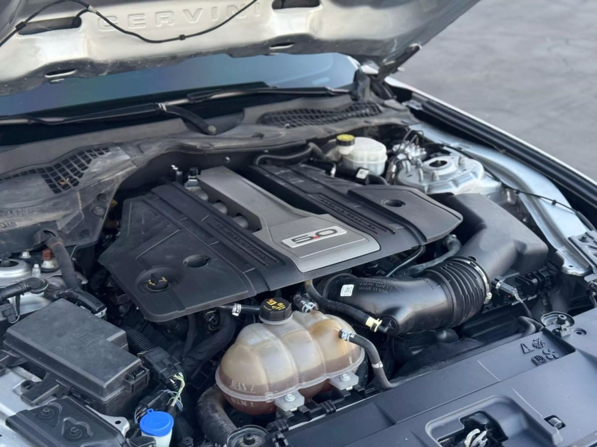 Vehicle image 9 of 35