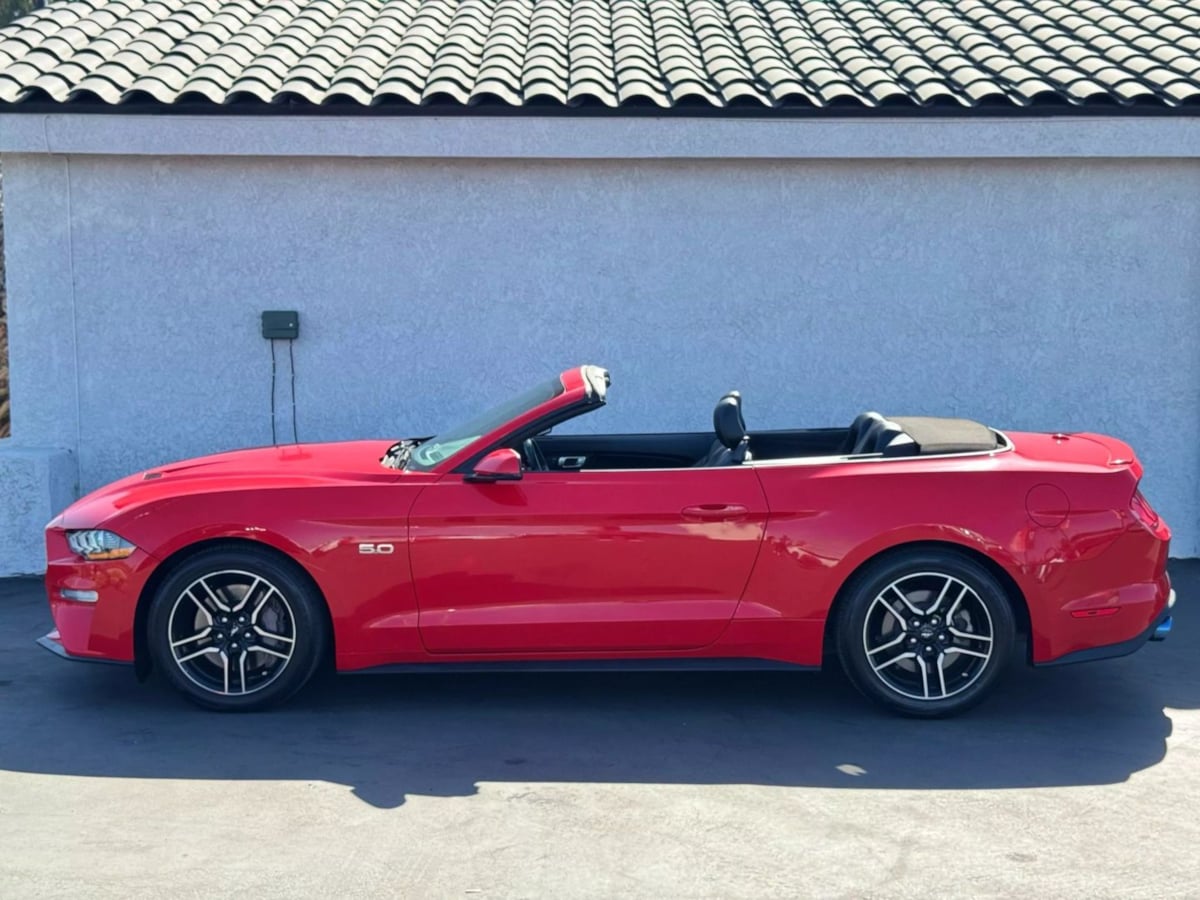 Vehicle image 8 of 32