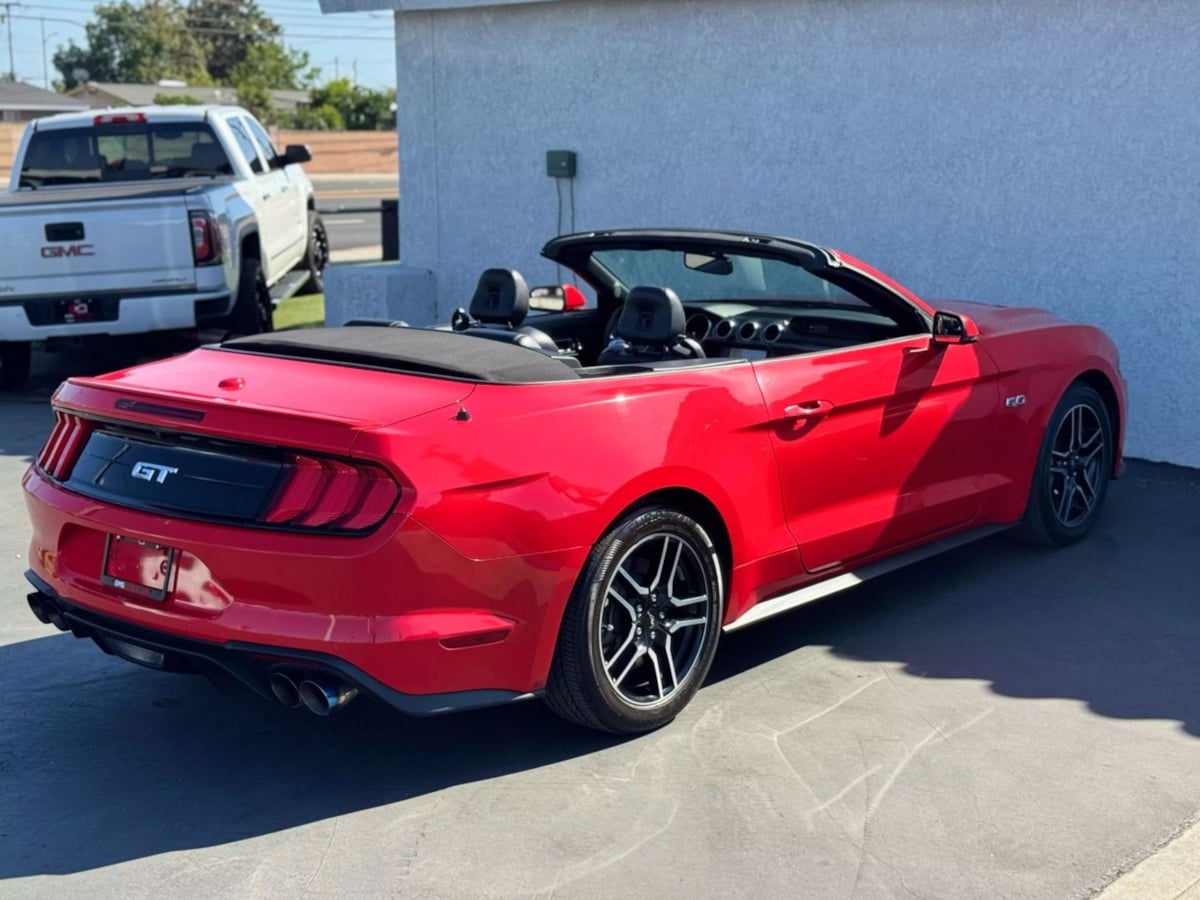 Vehicle image 6 of 32