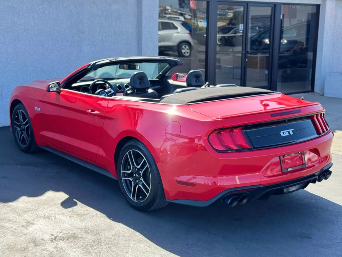 Vehicle image 7 of 32