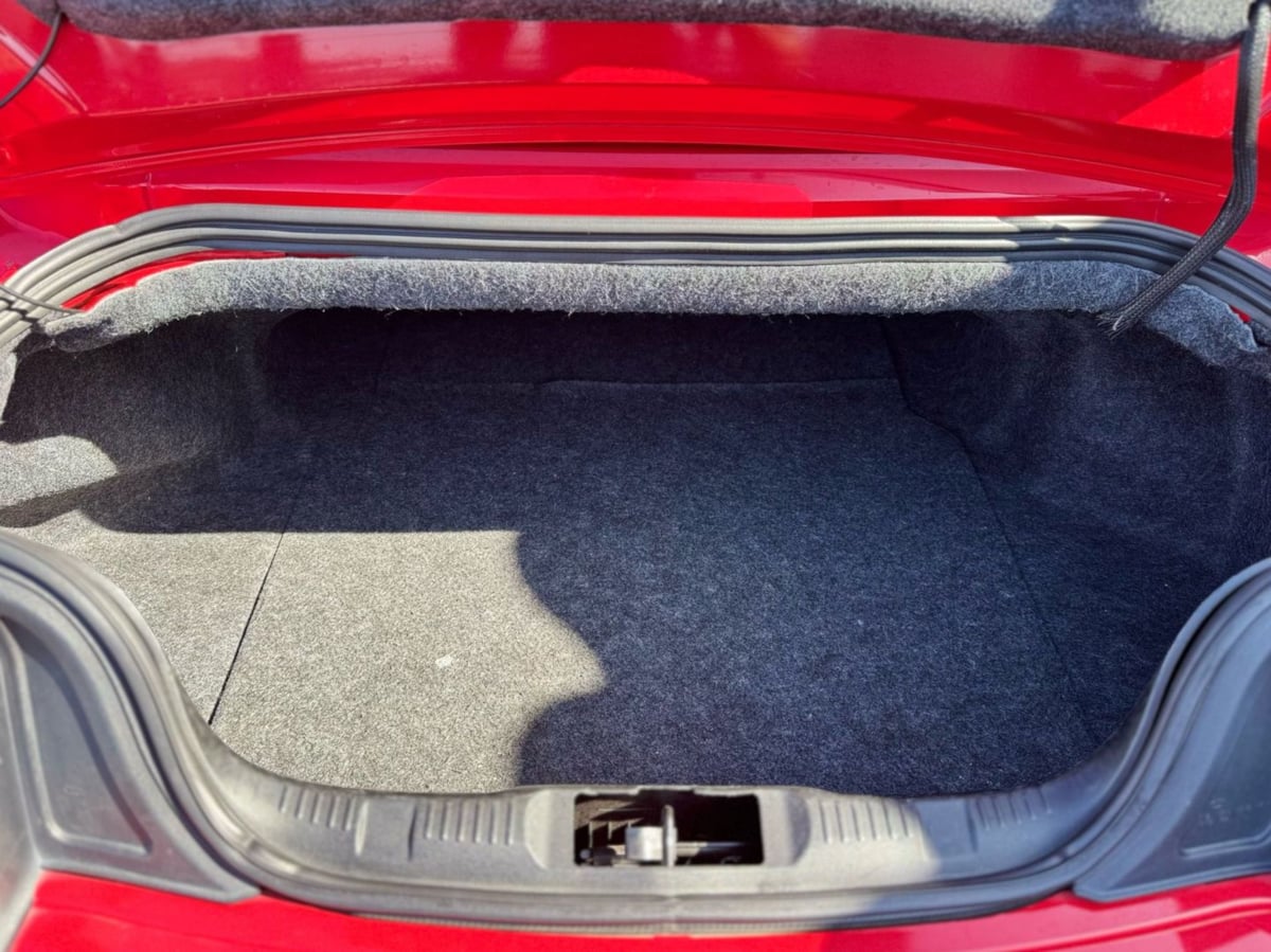 Vehicle image 12 of 32