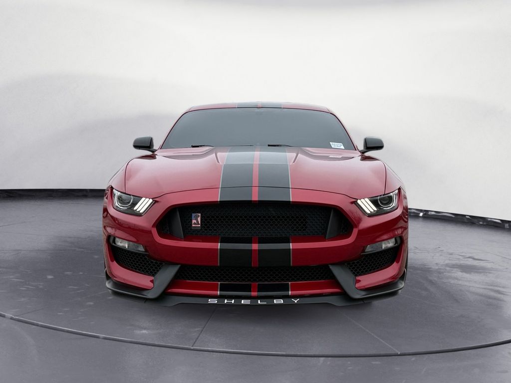 2020 Ford Mustang Shelby GT350 Image 2 of 28