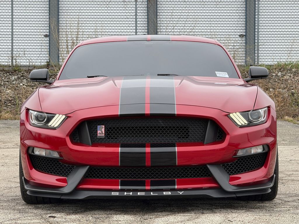 2020 Ford Mustang Shelby GT350 Image 3 of 28