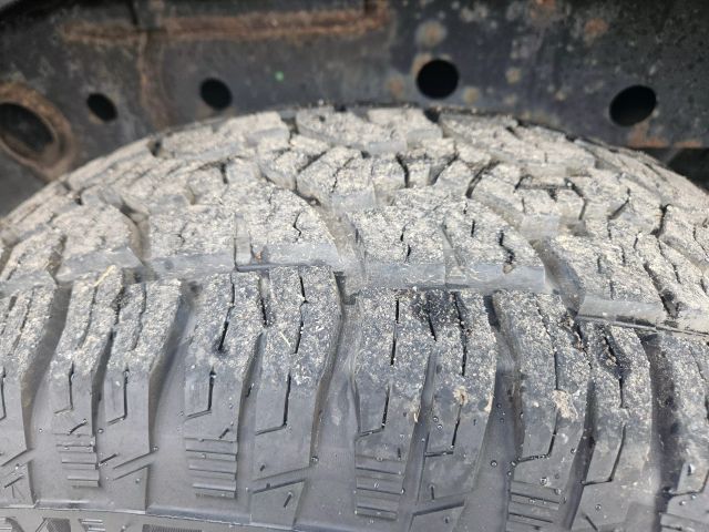 Vehicle image 22 of 59