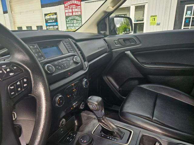 Vehicle image 34 of 59