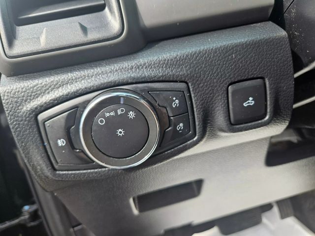 Vehicle image 35 of 59