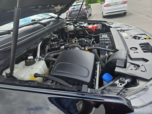 Vehicle image 56 of 59