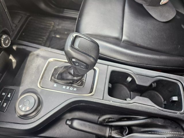 Vehicle image 43 of 59