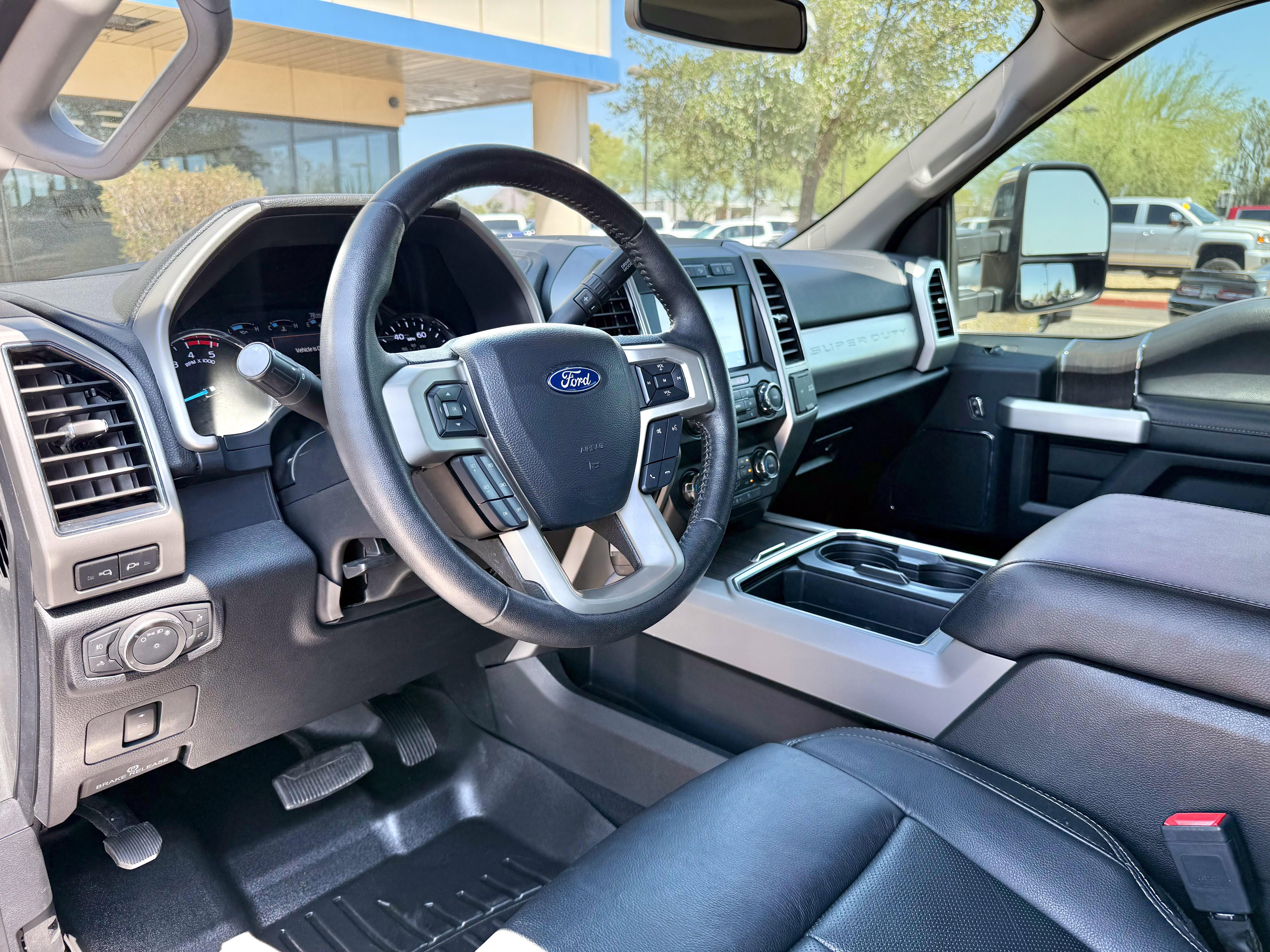 Vehicle image 18 of 46