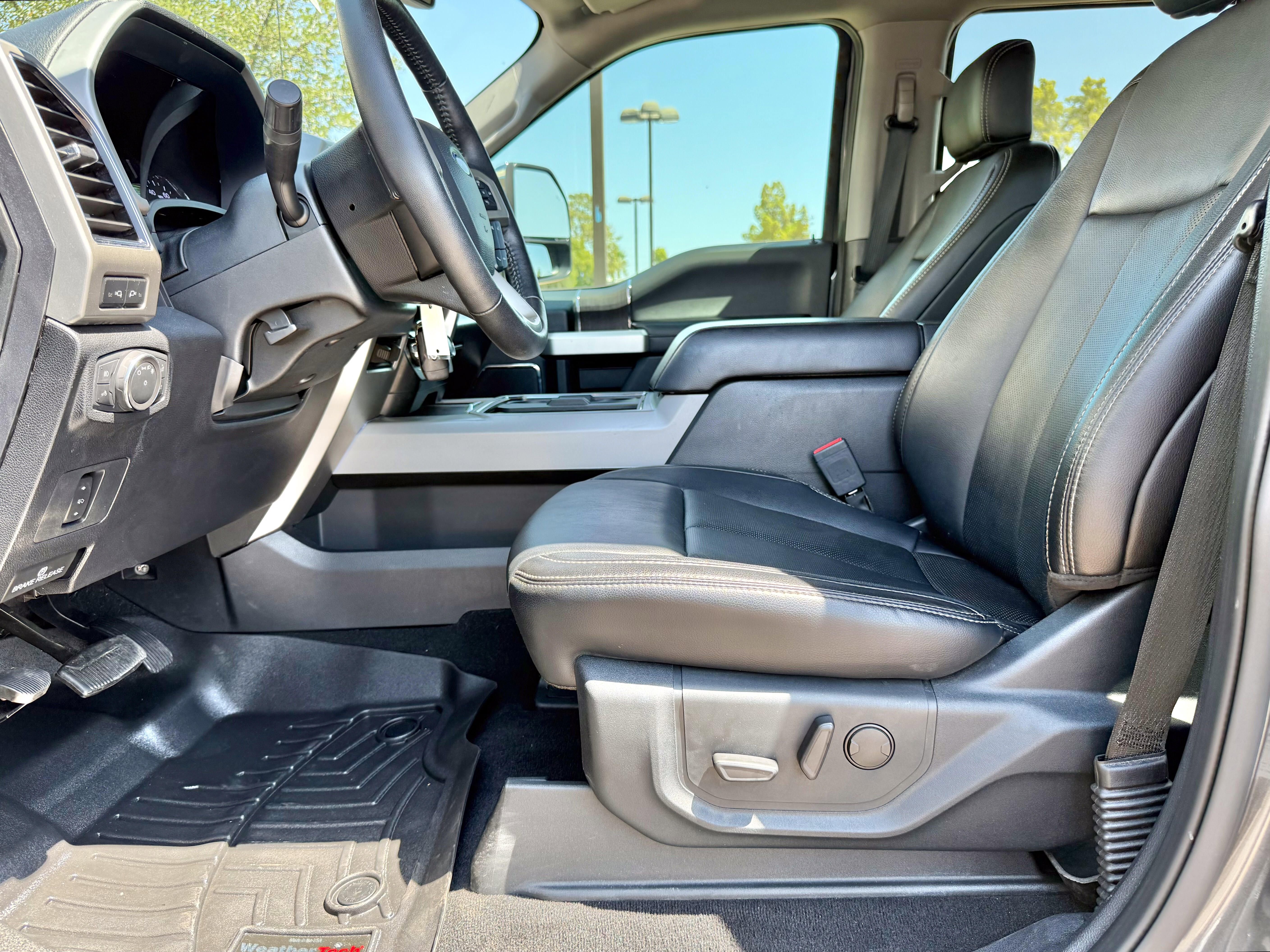 Vehicle image 19 of 46
