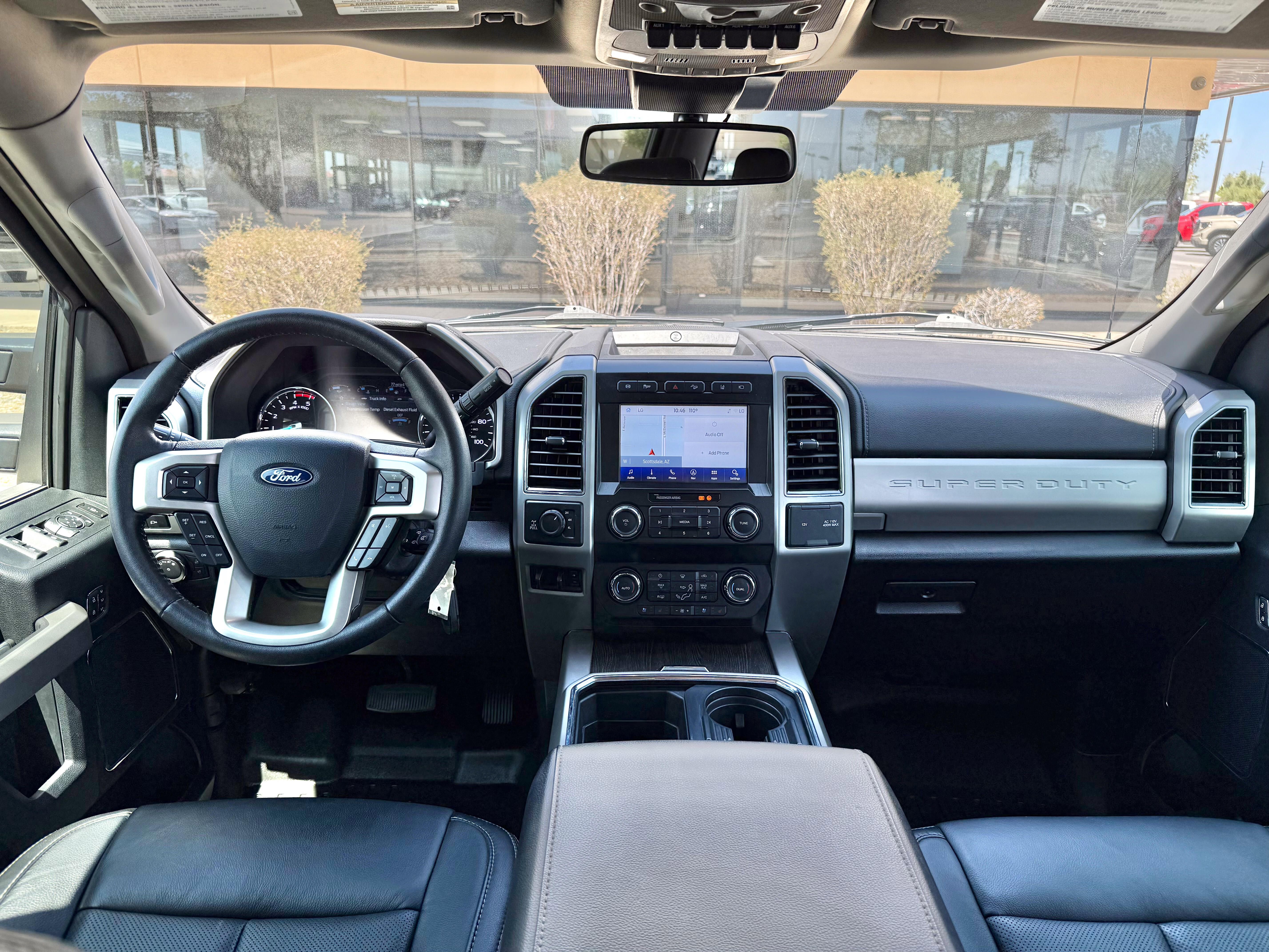Vehicle image 33 of 46