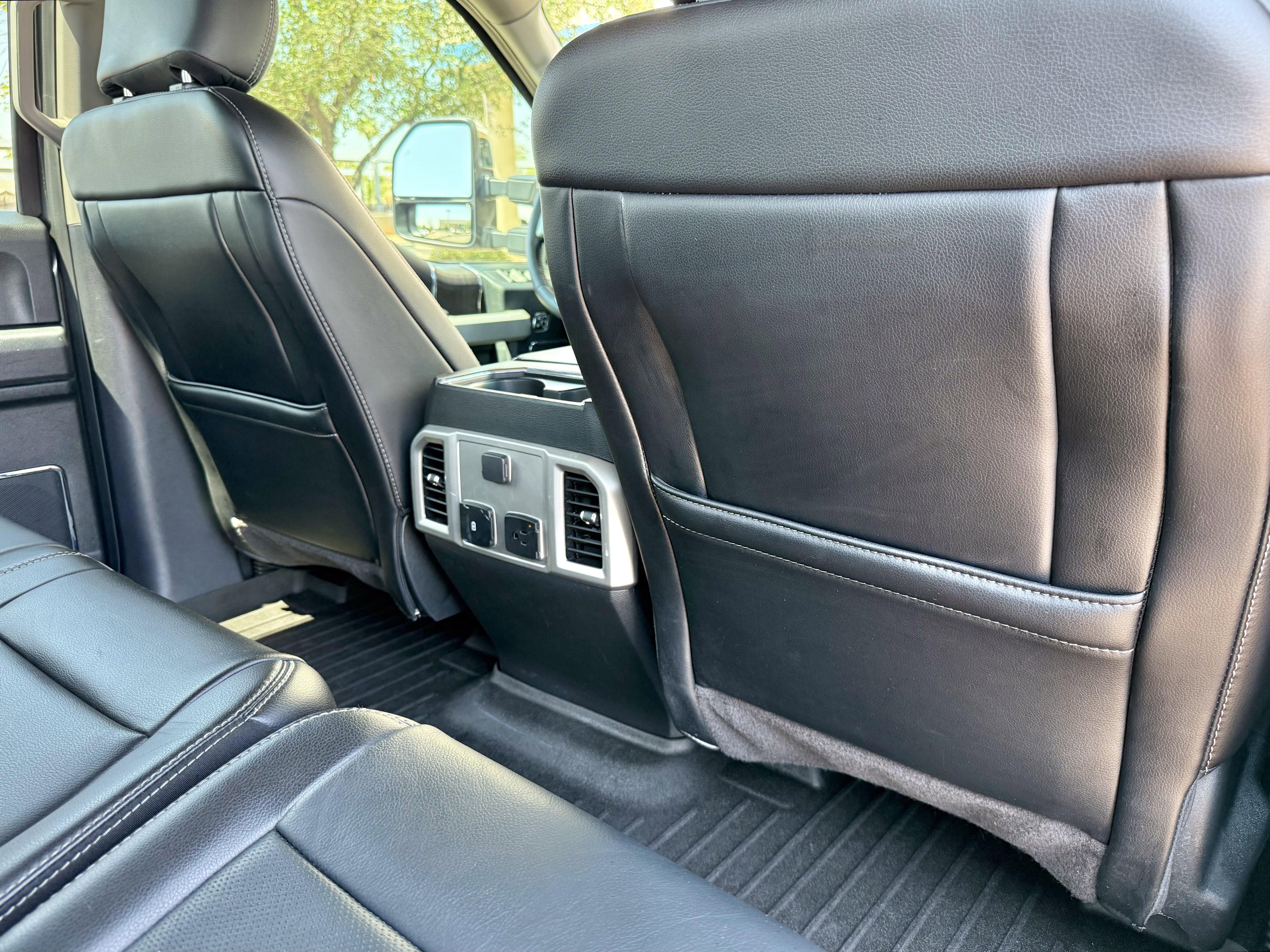 Vehicle image 27 of 46