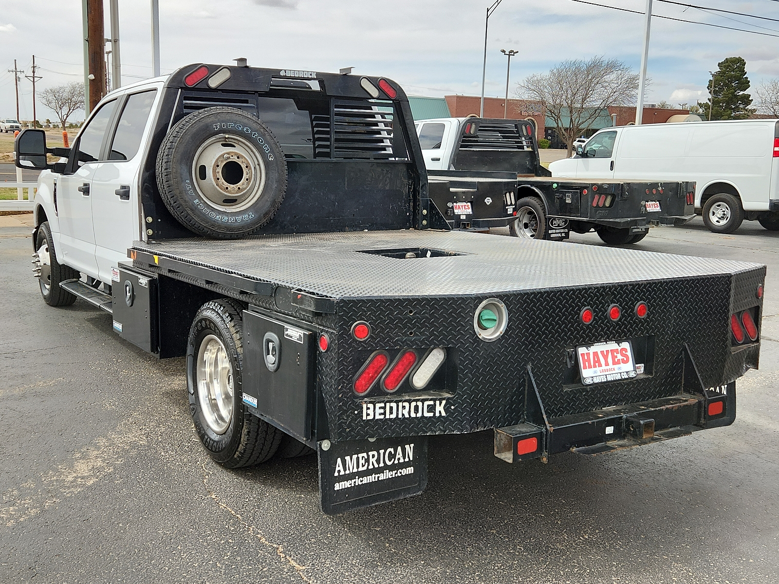 Vehicle image 4 of 16