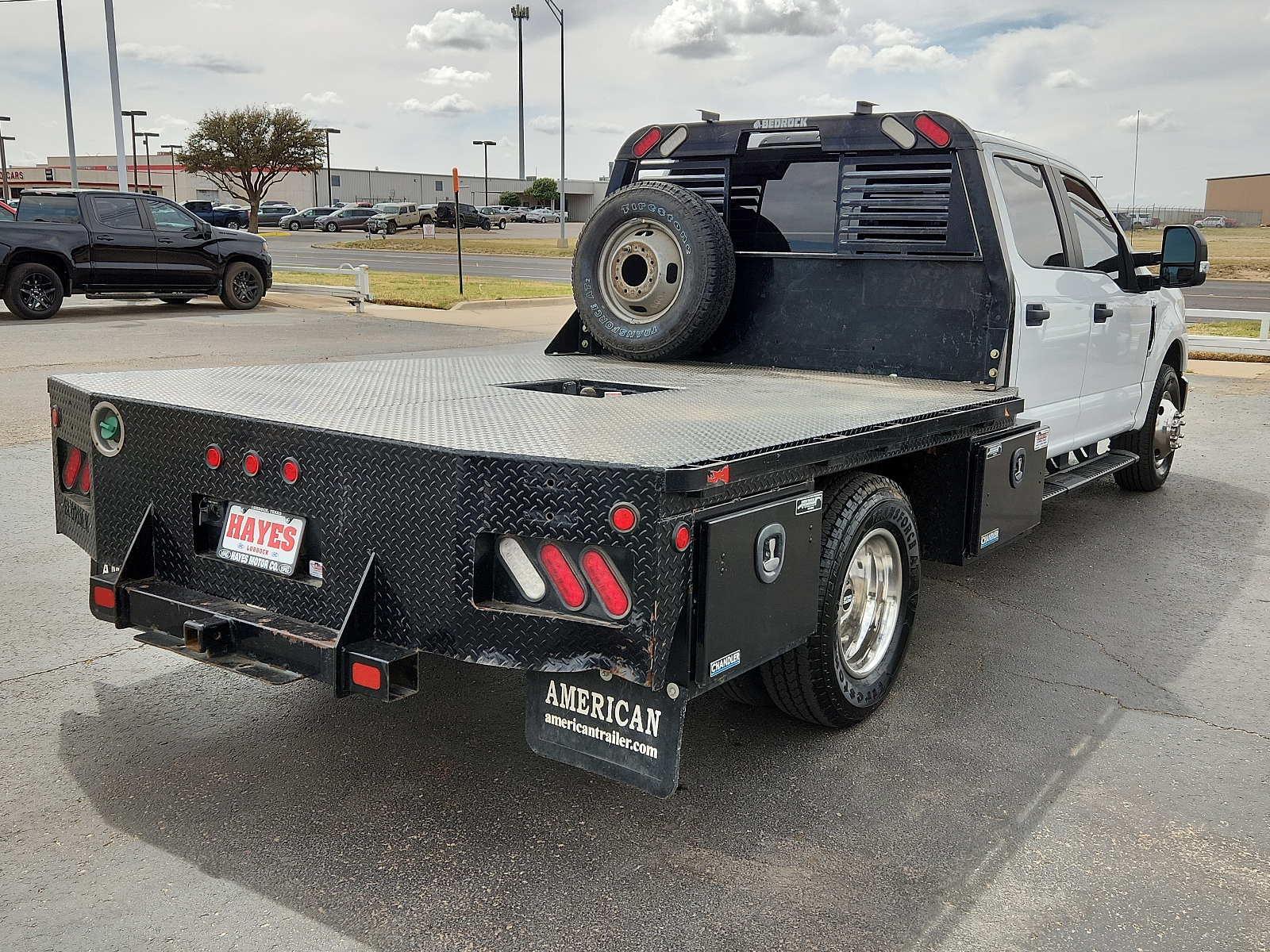 Vehicle image 3 of 16