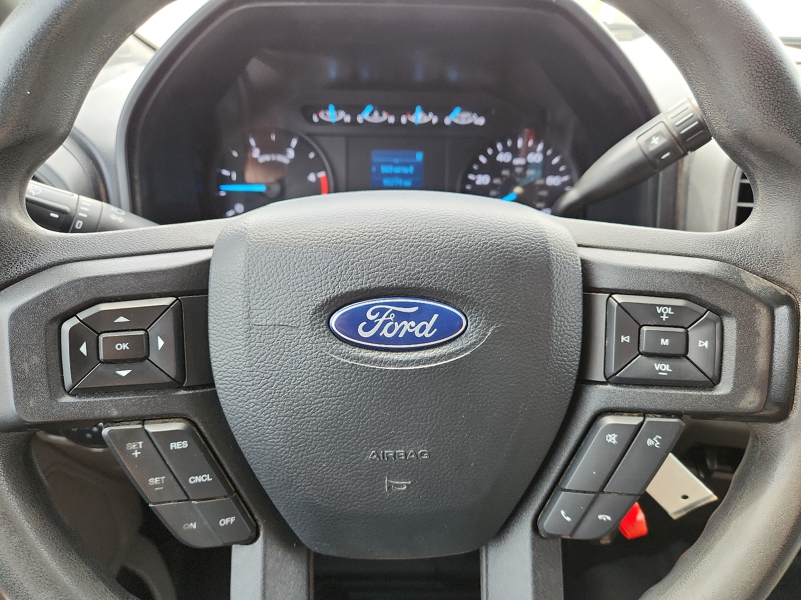 Vehicle image 15 of 16