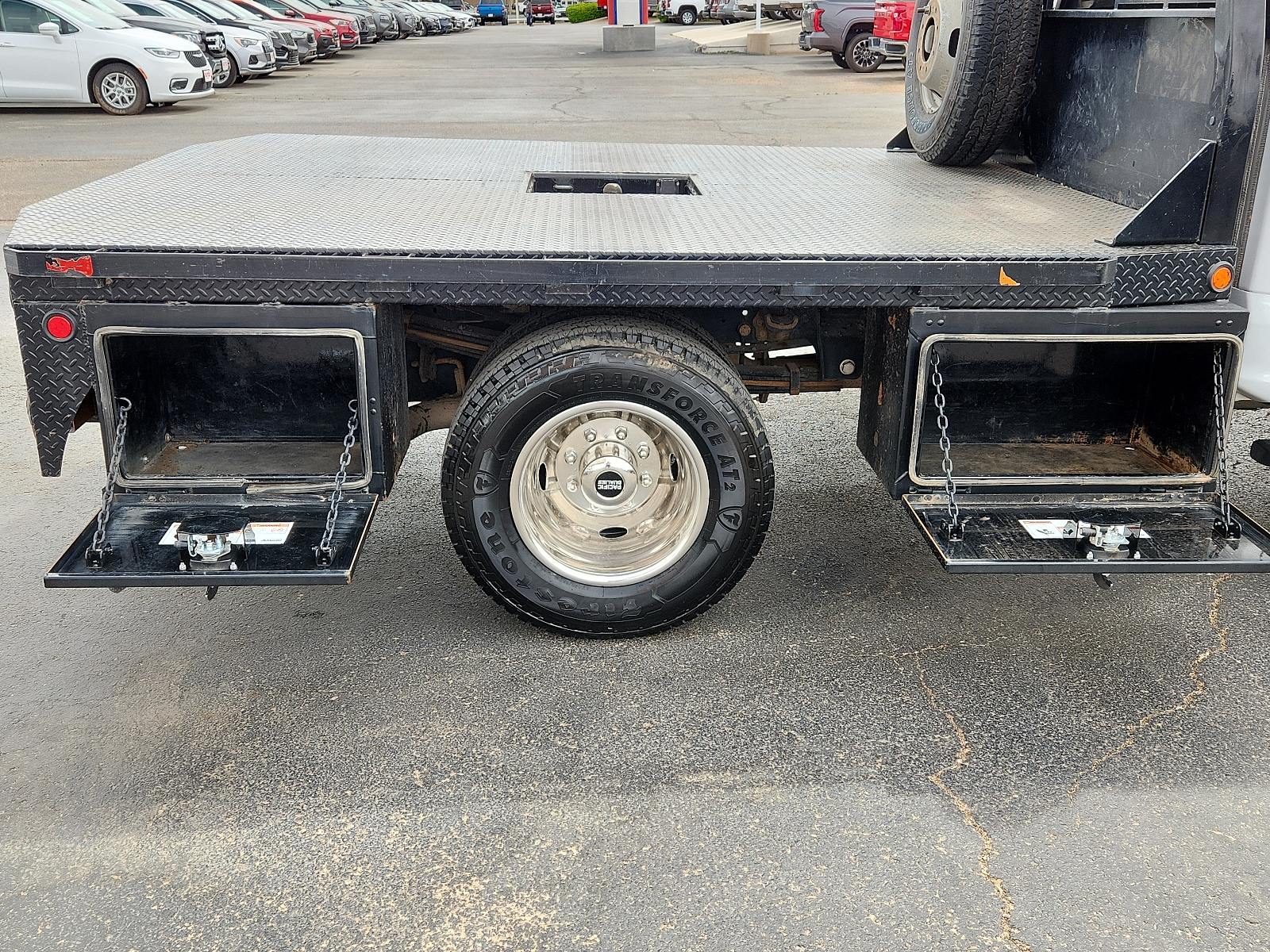 Vehicle image 7 of 16