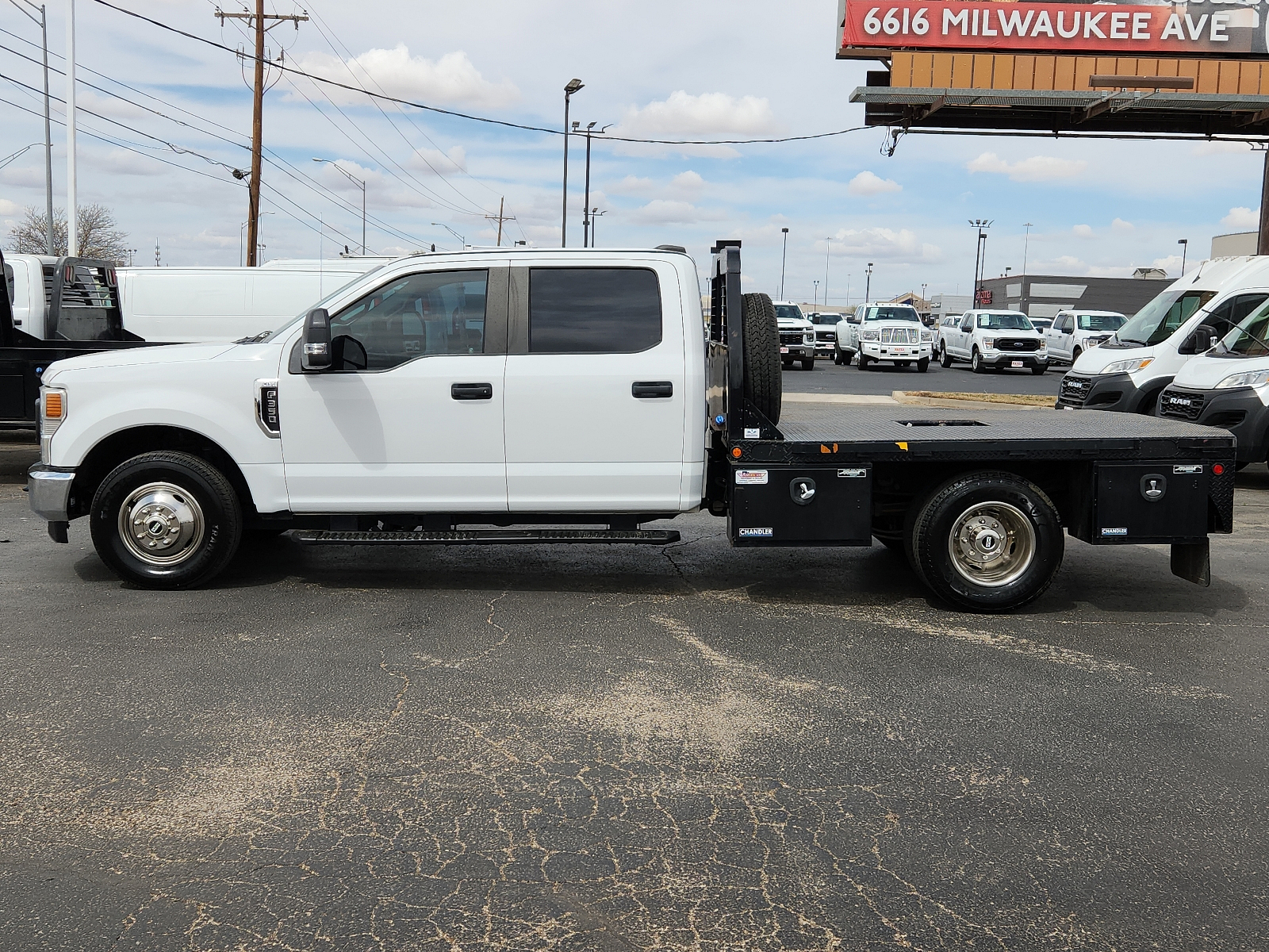 Vehicle image 5 of 16