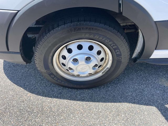 Vehicle image 16 of 34