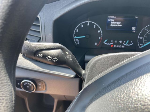 Vehicle image 33 of 34