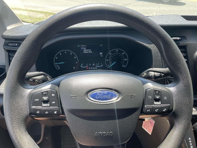 Vehicle image 29 of 34