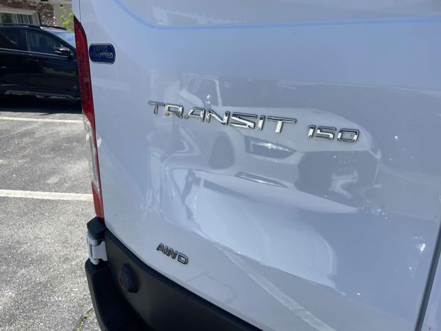 Vehicle image 10 of 34