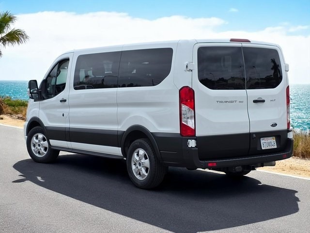 Vehicle image 7 of 40
