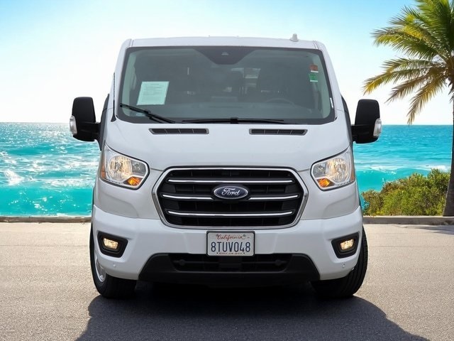 Vehicle image 2 of 40
