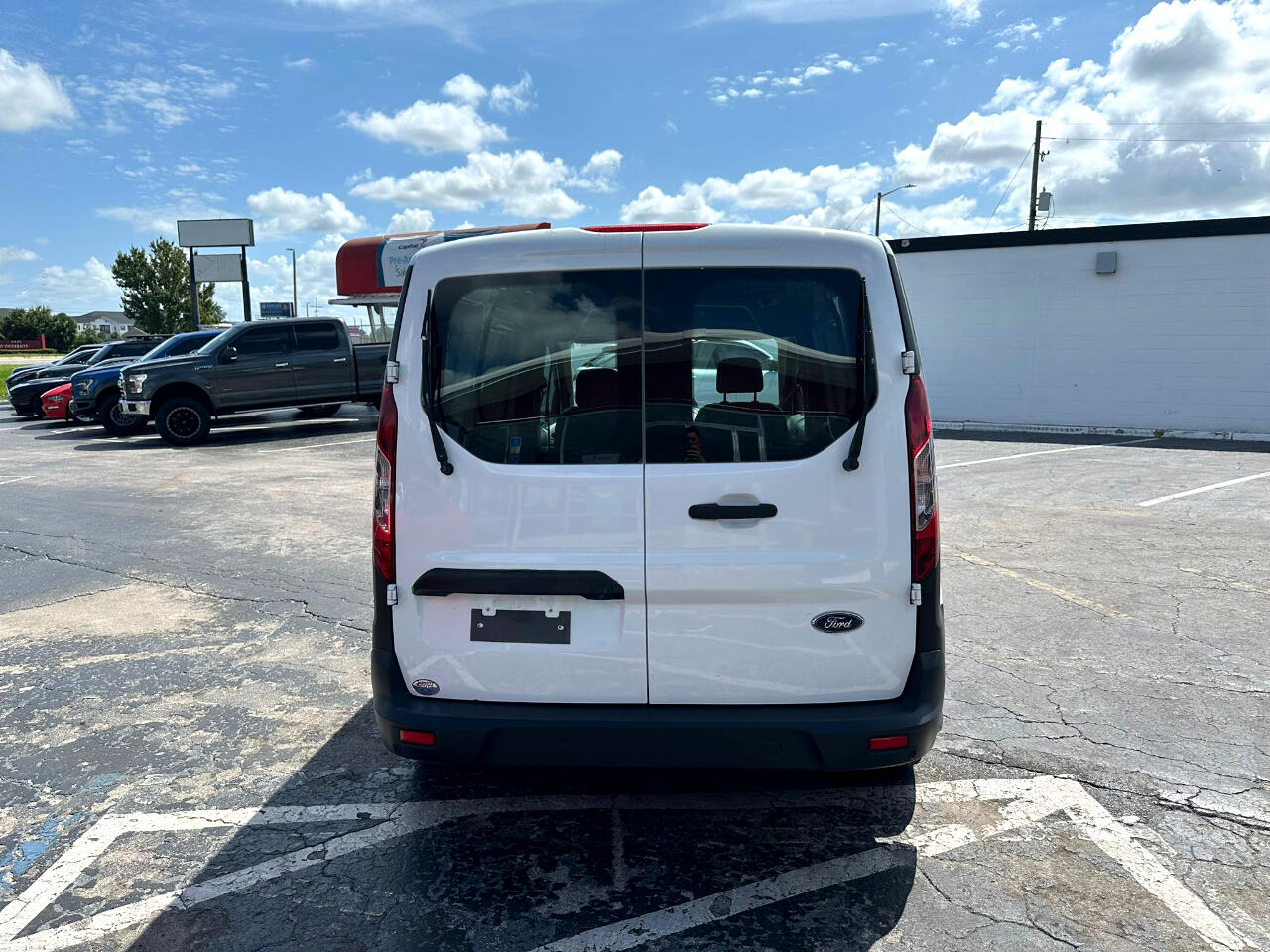 Vehicle image 20 of 28