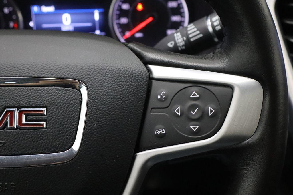 Vehicle image 21 of 41