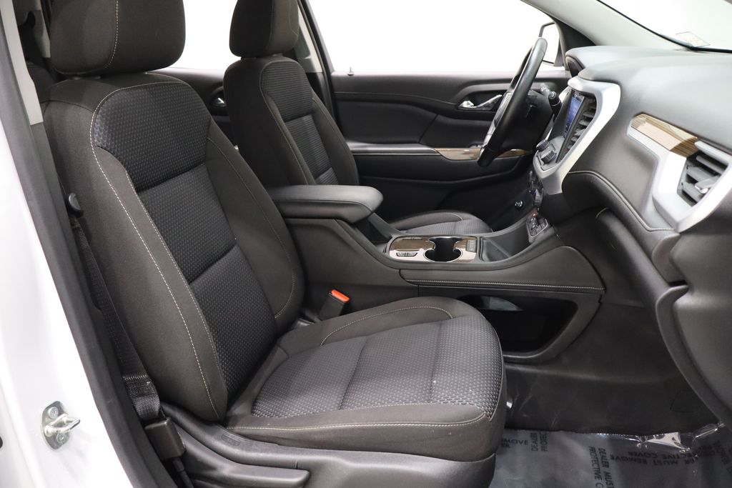 Vehicle image 12 of 41
